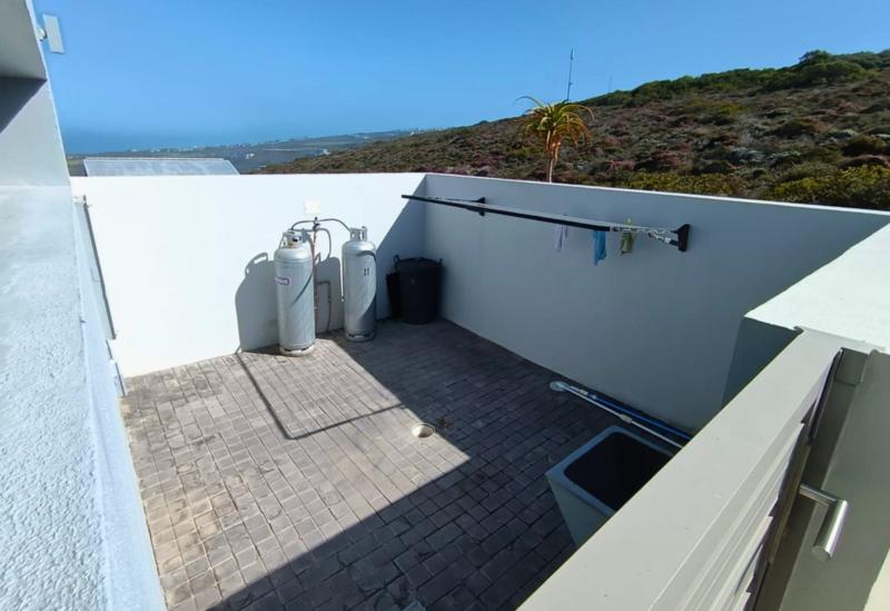 To Let 4 Bedroom Property for Rent in Pinnacle Point Golf Estate Western Cape